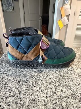 Chaco Quilted Navy and Green Strap Ankle Booties with Brown Webbing
